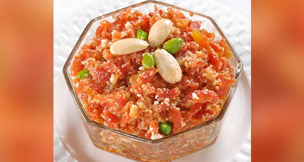 गाजर का हलवा रेसिपी: Gajar ka Halwa Recipe (Carrot Halwa)