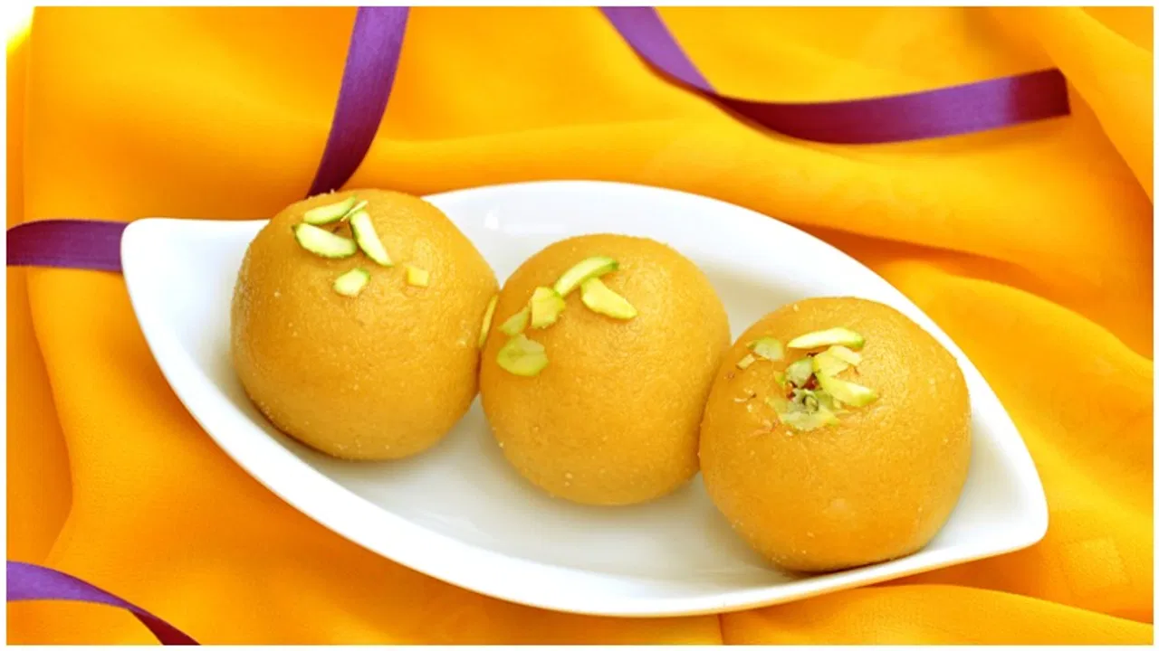 Besan Ke Laddu