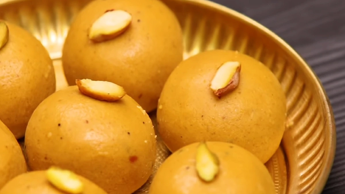 बेसन के लड्डू रेसिपी: Besan Ke Laddu Recipe