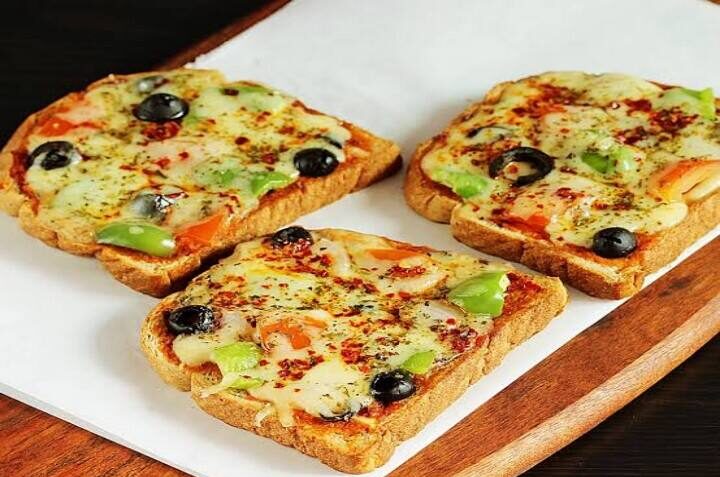 Bread Pizza Recipe